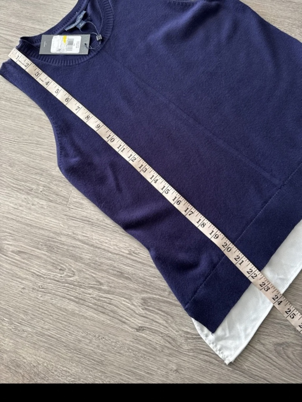 Tommy Hilfiger SZ.M Dark Navy Sleeveless Light Weight Knit Top White Hemline NWT - Picture 8 of 9